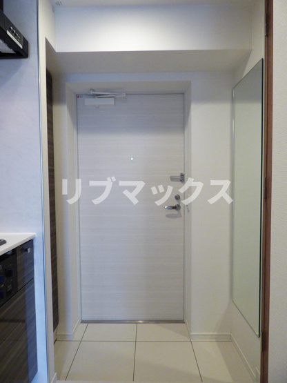 【玄関】ガーラ・クレスタ横濱関内