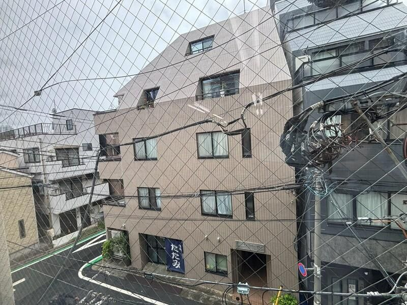 豊島区巣鴨３丁目の店舗事務所