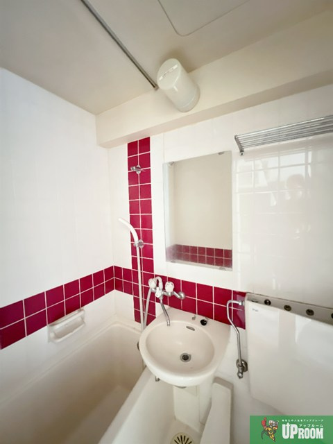 プレスイン名城東の洗面所