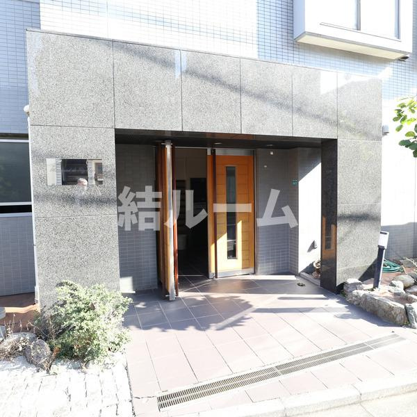 豊島区千早２丁目の賃貸マンションのエントランス