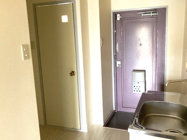 コムズスクエア大日の玄関|イメージとして同建物他部屋を表示しています