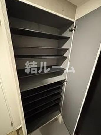 板橋区板橋２丁目の賃貸マンションの玄関