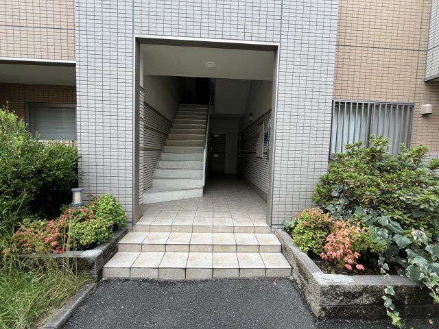 グランシャリオ（香里園）のエントランス