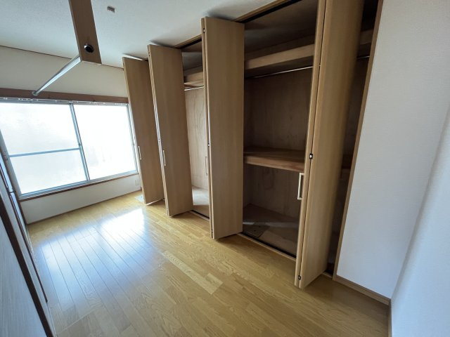 高柳5丁目　戸建ての洋室