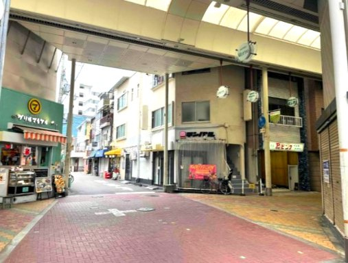 天下茶屋２丁目貸店舗の外観
