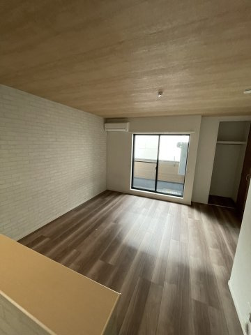 ALEGRIA寝屋川平池町の居間・リビング