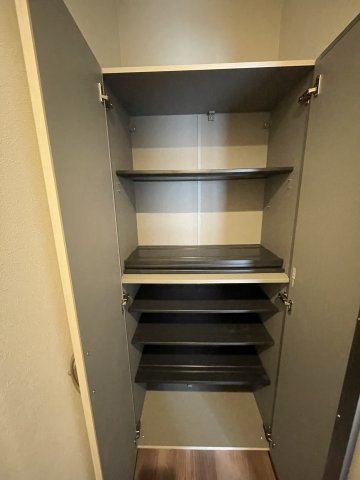 ALEGRIA寝屋川平池町の収納