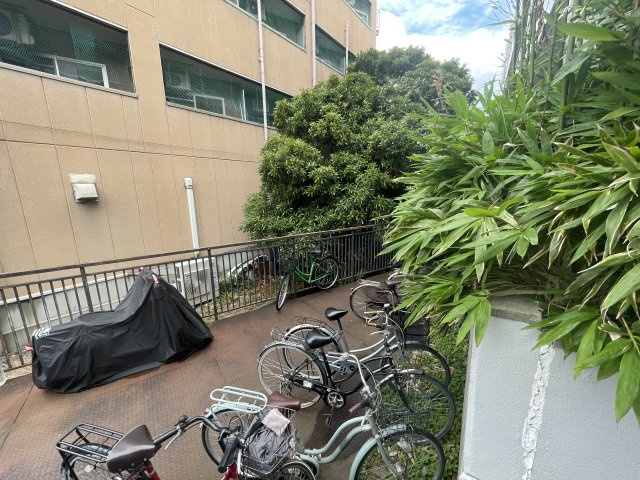 Residence　Excelleの駐車場