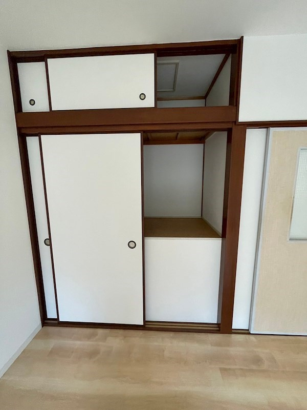 大社町 テラスハウス（奥から3軒目）の収納