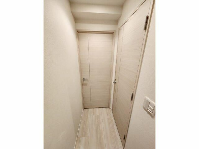 デュアレス千代田三崎町の玄関