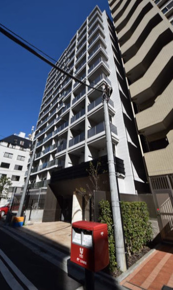 デュアレス千代田三崎町のエントランス