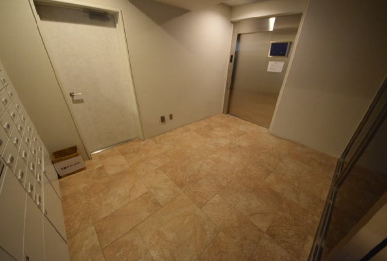 デュアレス千代田三崎町のロビー