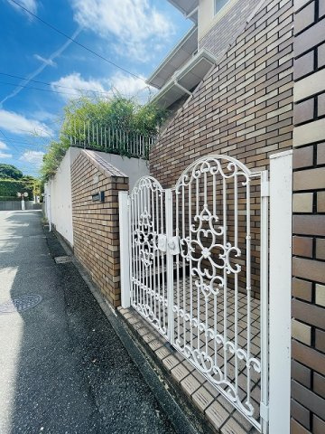 【周辺】 | 南区長住１丁目　戸建て | 玄関外