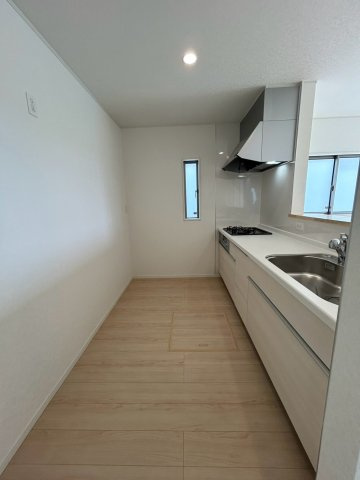 糸満市兼城　第4のキッチン|すっきりしたキッチンで お掃除楽々