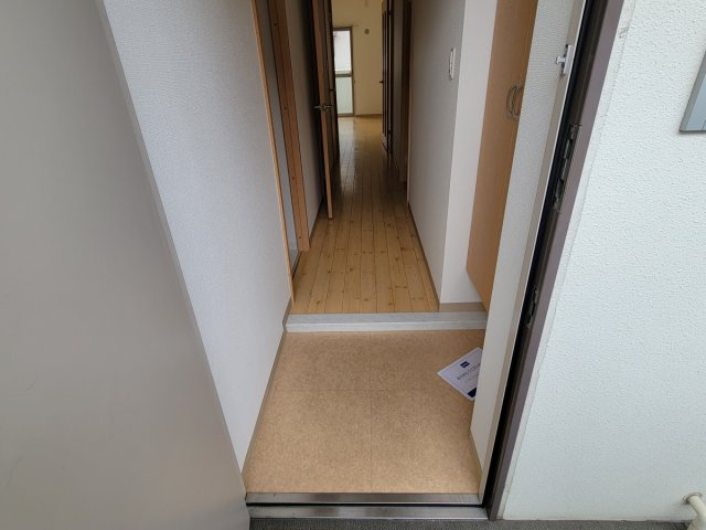 リュクス西明石の玄関