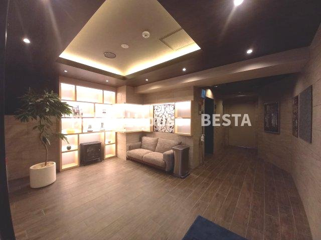 ブエナビスタ神戸駅前のエントランス