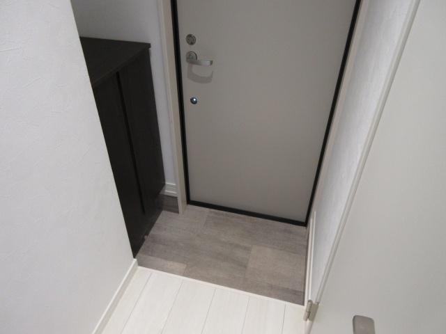 リープラス小野駅前の玄関