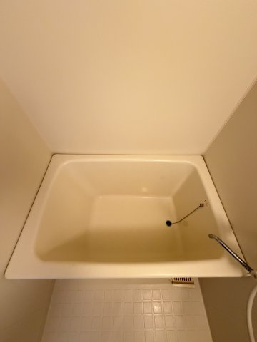ワイズコート難波ウエストの浴室