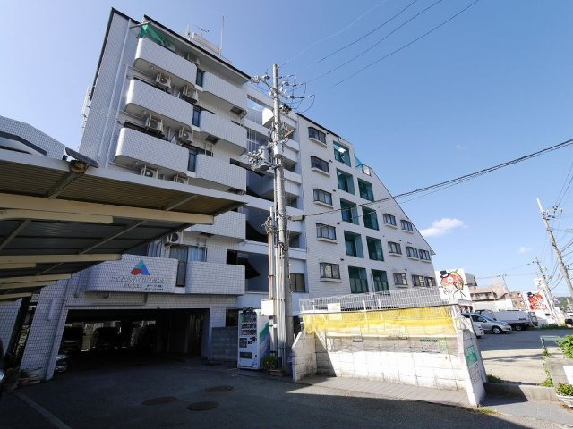 フォレスト大蔵の外観