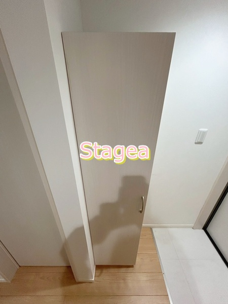 シュテルン大宮の玄関