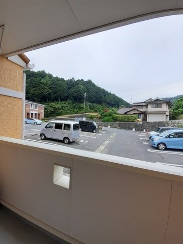 プラシード参番館のバルコニー|落ち着いた時間を過ごせるバルコニーです