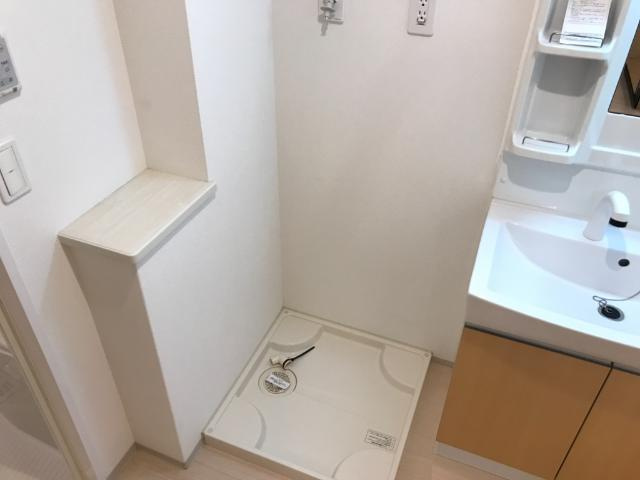 サンライズ京橋のその他|洗濯機置場