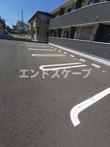 エスポワールの駐車場|高崎、前橋のお部屋探しはエンドスケープまで！お客様の理想お聞かせ下さい♪