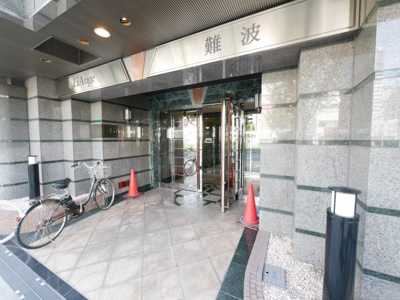 【エントランス】 | リアンジェ難波 | 落ち着いたエントランスです