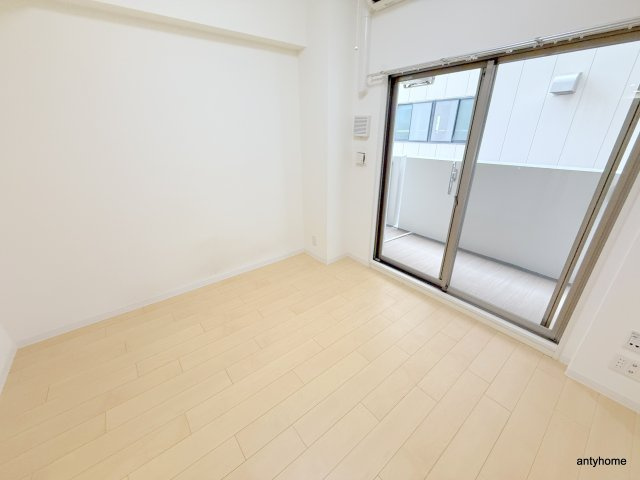 エステムプラザ難波WESTⅡプレディア　仲介手数料無料の寝室