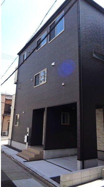 尾頭橋戸建貸家の外観
