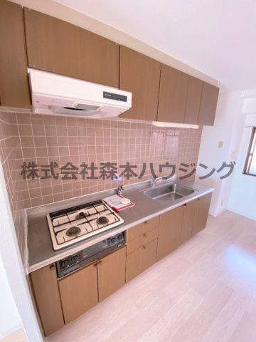 【キッチン】 | 　エステート野崎 | キッチンでお料理をお楽しみください