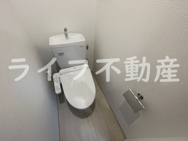 レジュールアッシュOSAKA新深江のトイレ