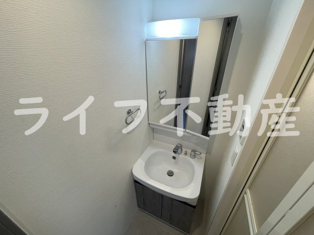 レジュールアッシュOSAKA新深江の独立洗面台