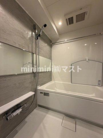 GLAM　STELLA松屋町の浴室