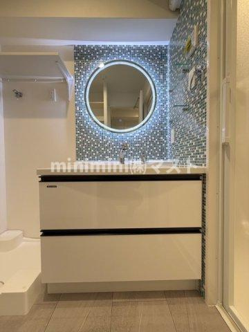 GLAM　STELLA松屋町の洗面所