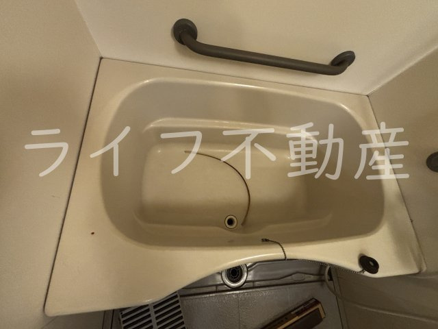 エレガンス川上の浴室|落ち着いた空間のお風呂です
