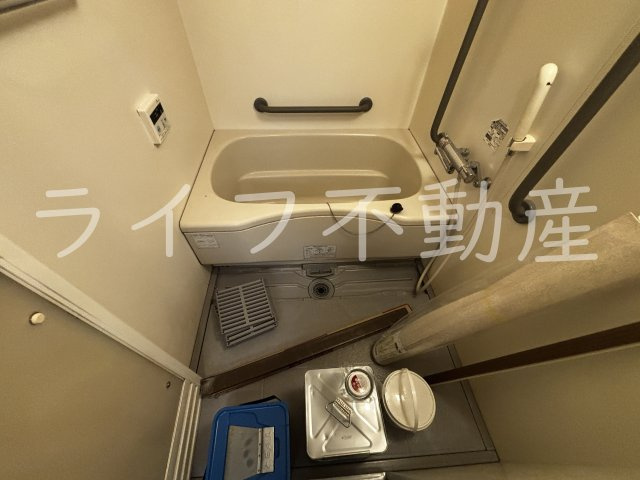 エレガンス川上の浴室|落ち着いた空間のお風呂です