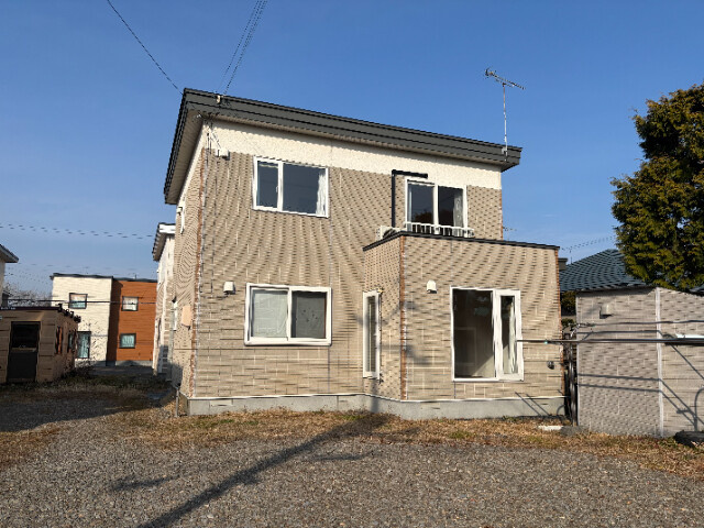 苫小牧市しらかば町４丁目の一戸建て