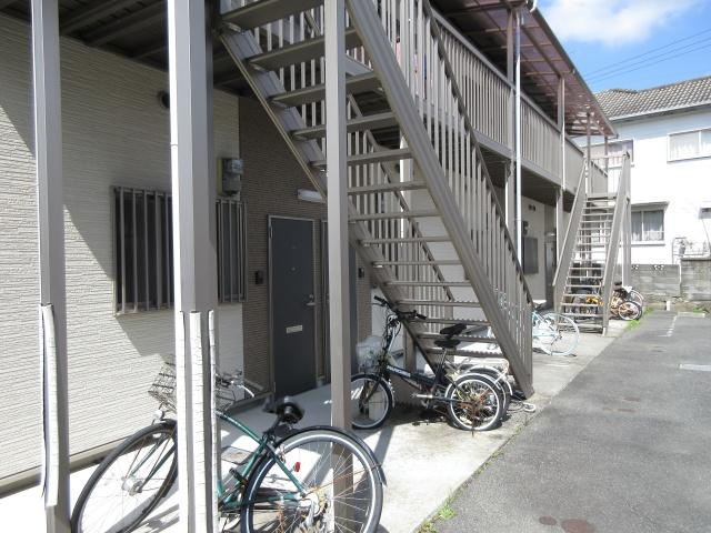 シャインヒルズのエントランス