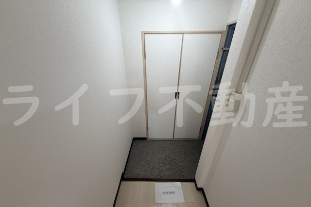 アパートメント東成Ⅱの玄関