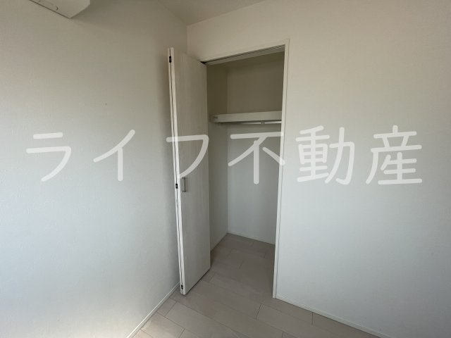 iris 大今里の寝室|開放的な寝室です