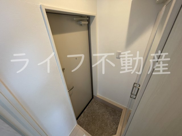 iris 大今里の玄関|落ち着いた玄関です