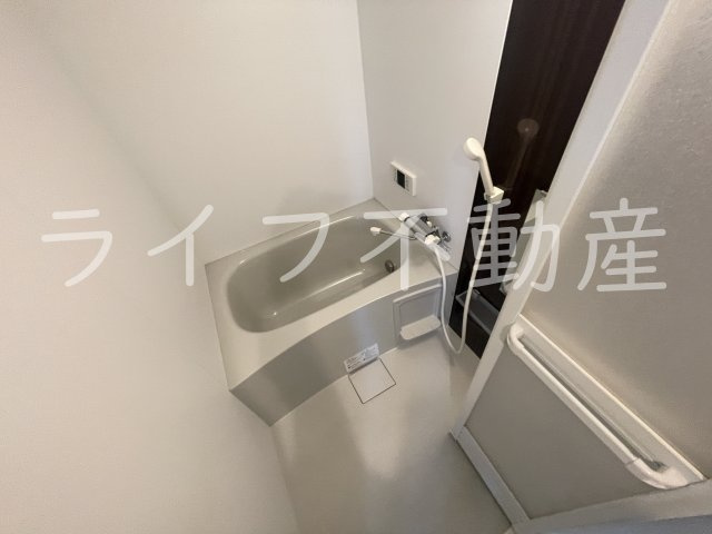 iris 大今里の浴室|落ち着いた空間のお風呂です