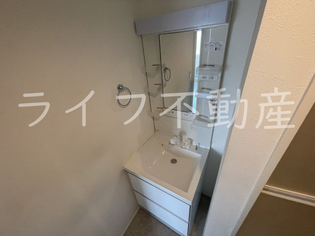 iris 大今里の独立洗面台|独立洗面台で身支度をすべて済ませてしまいましょう