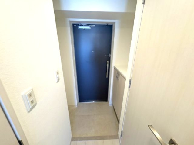 Alivis神戸駅前の玄関