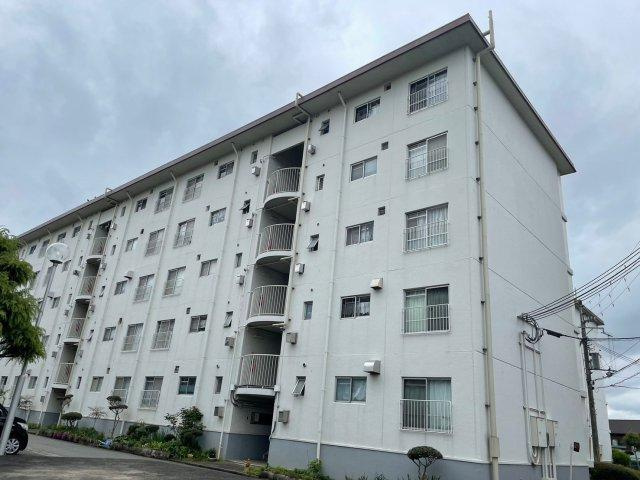 ローレルハイツ三木３号棟の外観
