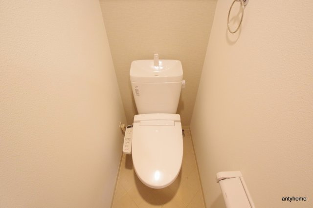 ララプレイス新大阪シエスタ　仲介手数料無料のトイレ