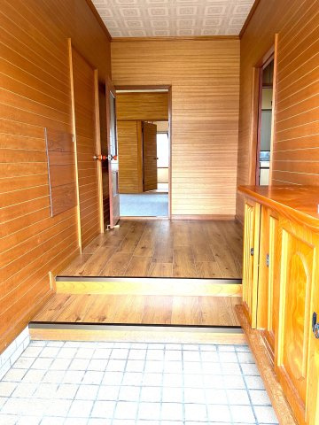 【商談中】網走市鱒浦4丁目79番地410中古住宅の玄関