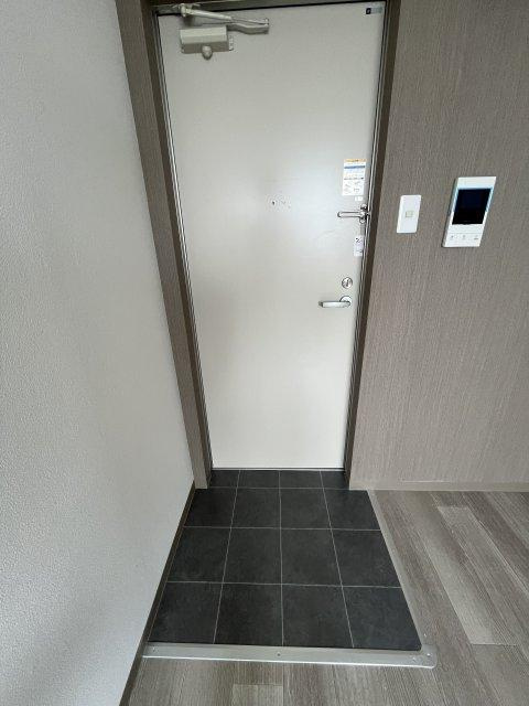 メゾンララの玄関