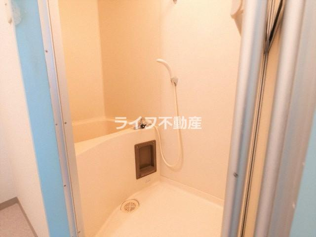 ヴァンベール大今里のシャワールーム|すっきりとしたシャワールームです